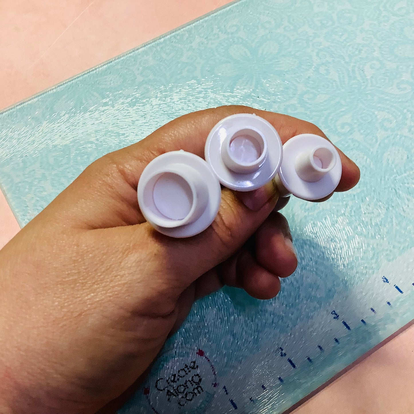 Mini Round circle Plunger Set Of 3 Graduated Sizes Jewelry Sized polymer clay cutters