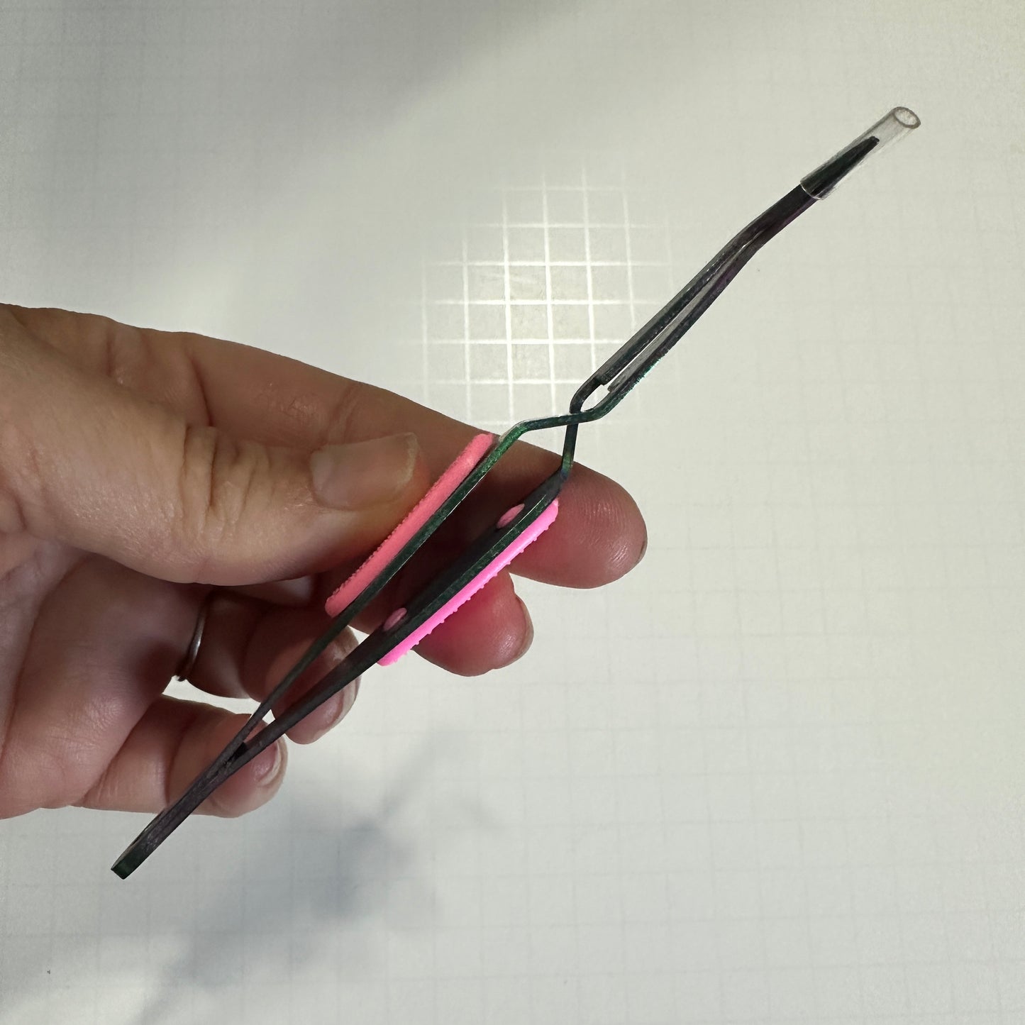 Self-Closing Tweezers – Pink Handle & Iridescent Finish | Handle Baked Clay, Charms & Sealing with Ease