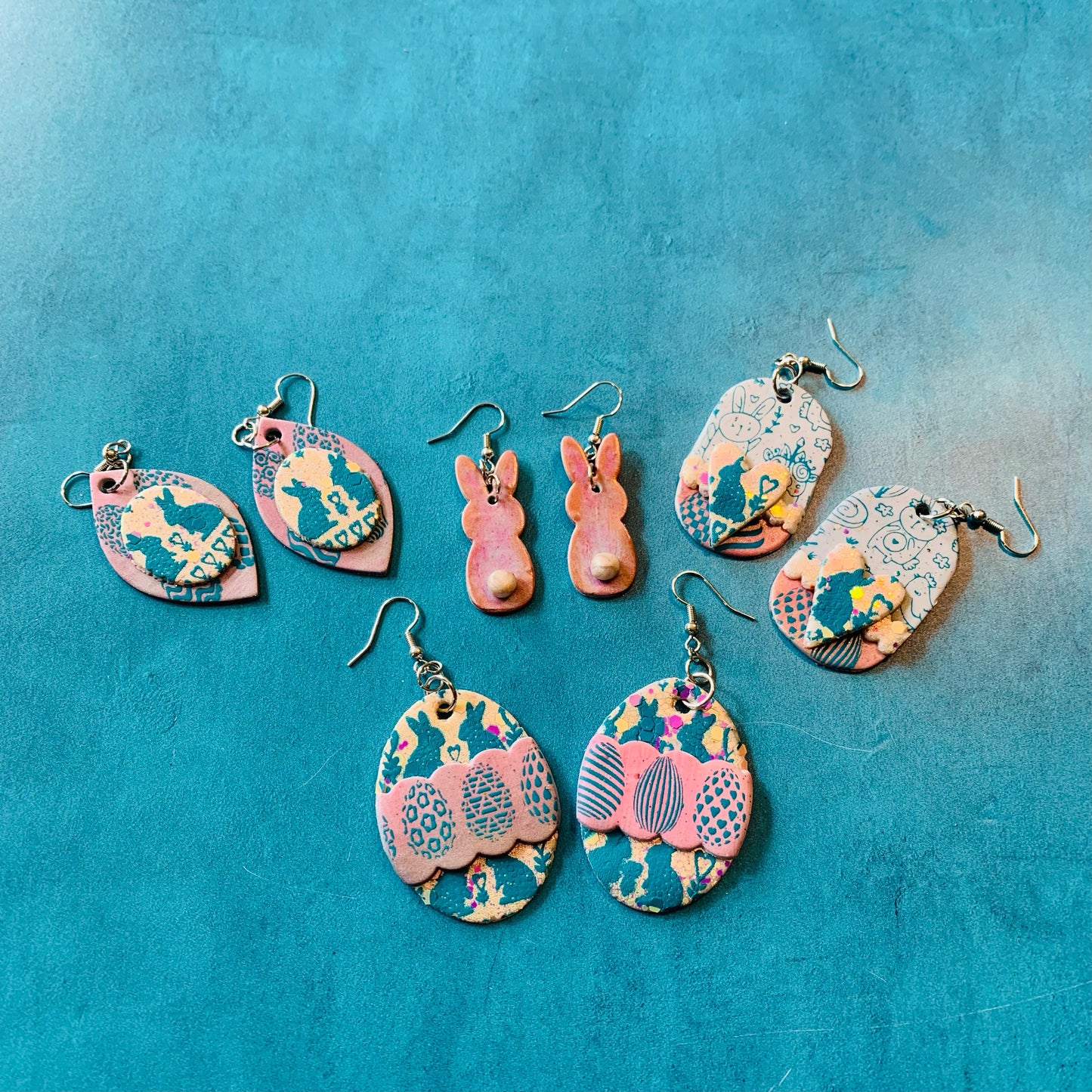 Cracked Easter Egg polymer clay cutter