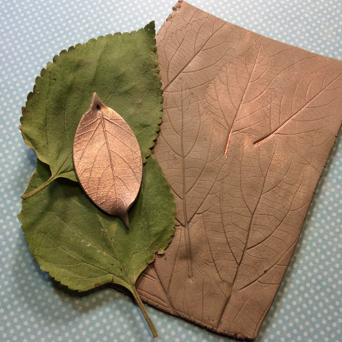 How to create a nature inspired leaves texture sheet with polymer clay