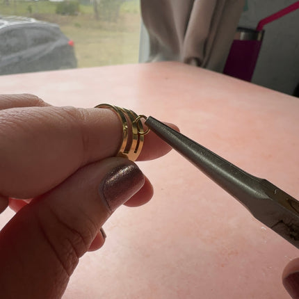 Easy jump ring opener finger tool - Create Along 
