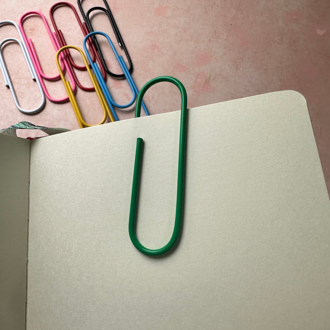 Big paperclip bookmark decorate with beads - Create Along 