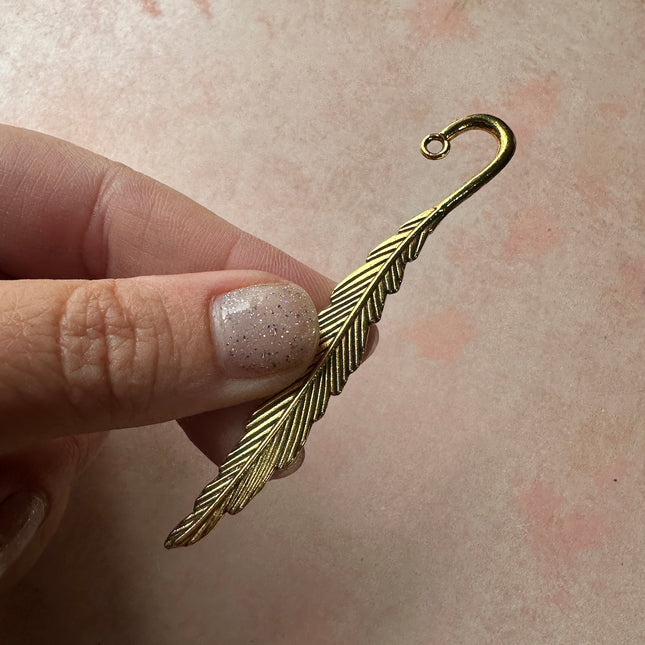 Feather hooked embossed metal bookmark - Create Along 