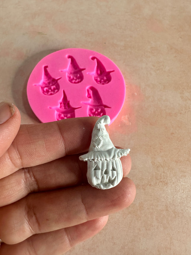 Halloween Scarecrow Jack O’Lantern Mold – Pumpkin Faces with Witch Hat