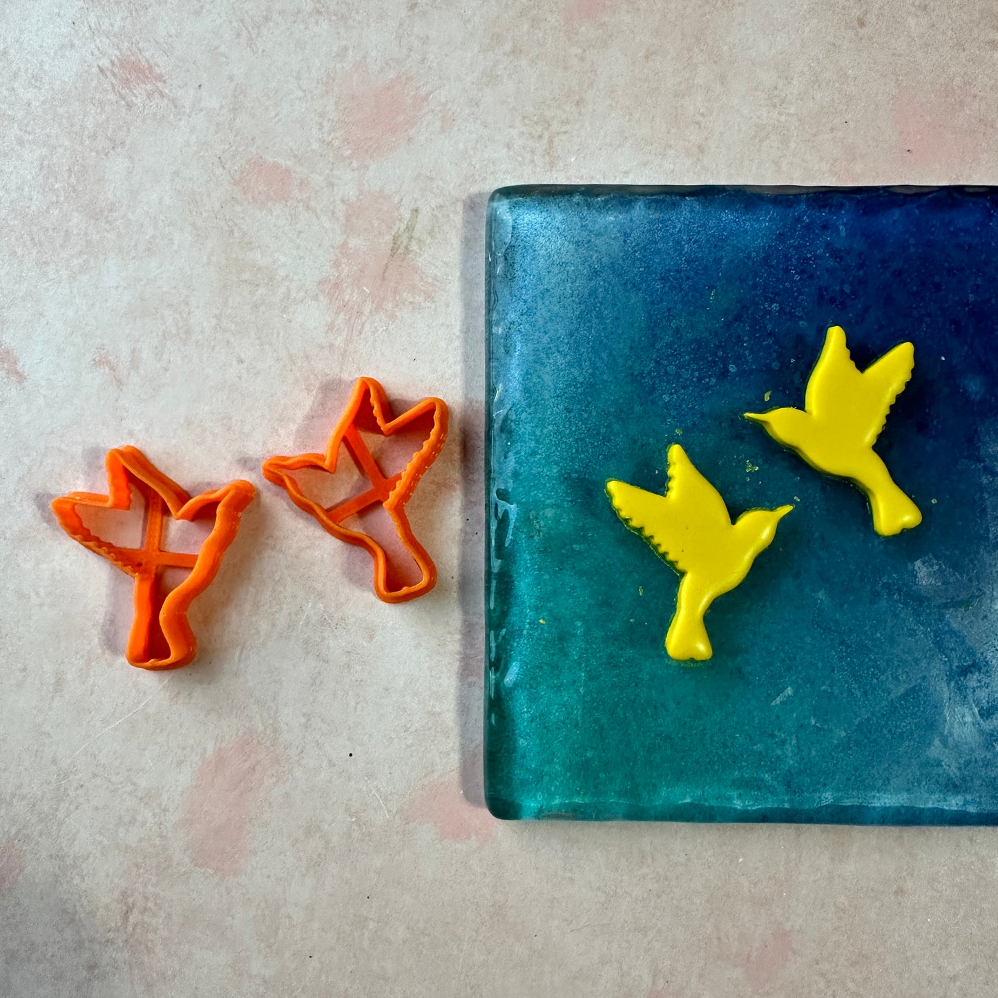 Small Hummingbirds Mirrored pair of sharp clay earring cutters