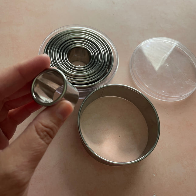 Metal Round circle polymer clay cutter set of 11 without case - Create Along 