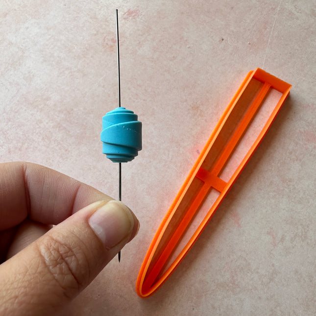 Rolled clay bead cutter 5/8 inch - barrel | paper bead style clay cutter - Create Along 