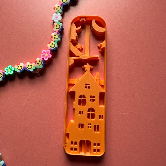 Haunted House Bookmark Cutter – Spooky Tag & Ornament Design Halloween