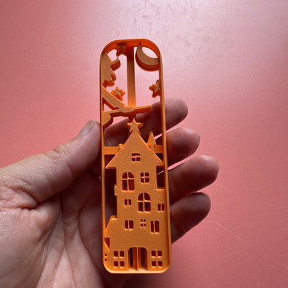 Haunted House Bookmark Cutter – Spooky Tag & Ornament Design Halloween