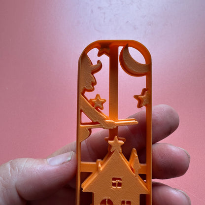 Haunted House Bookmark Cutter – Spooky Tag & Ornament Design Halloween