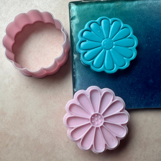 Flower Power Daisy stamp and clay cutter set